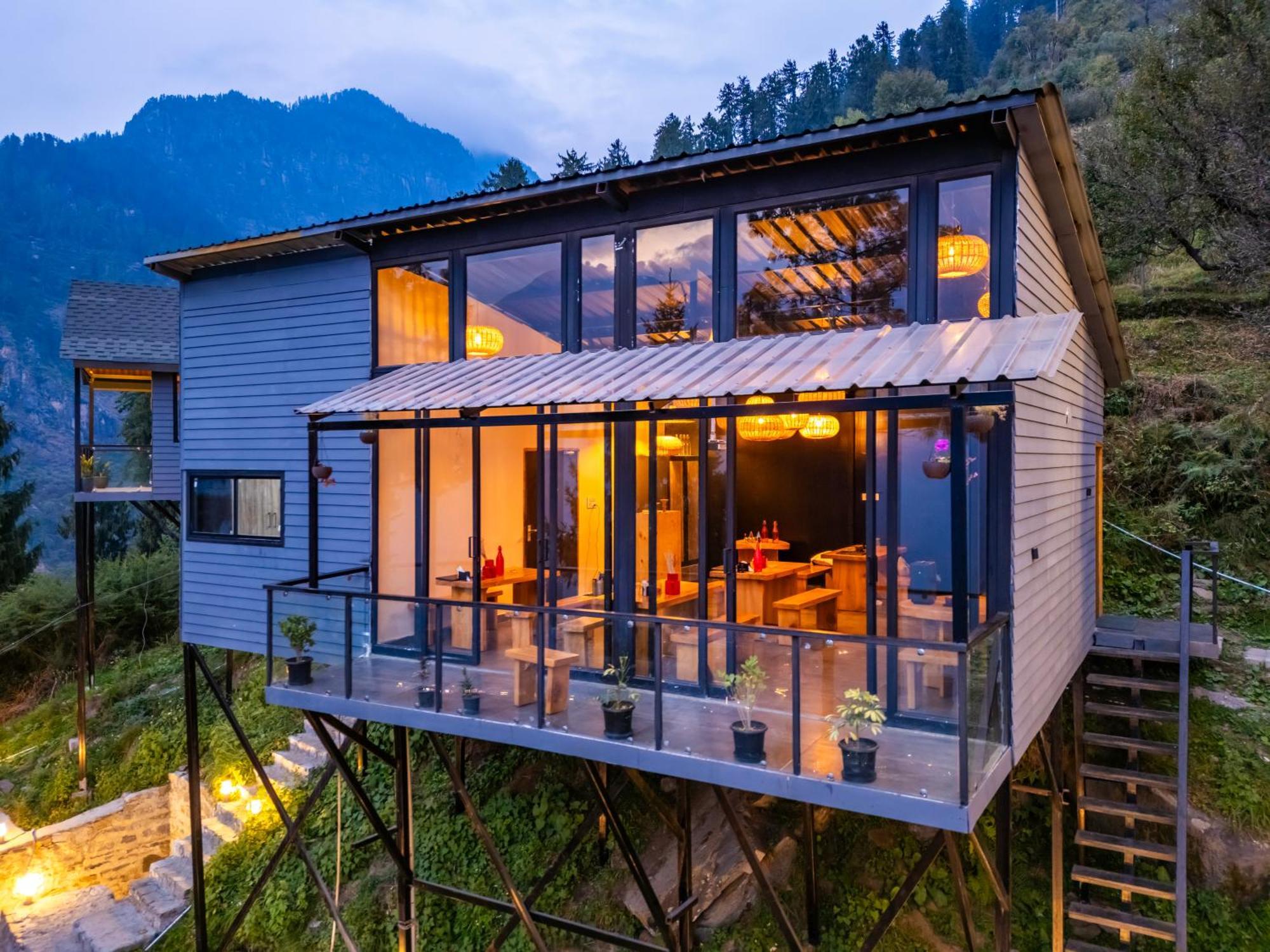 Montane Chalet , Sethan - Manali (Himachal Pradesh), Manali
